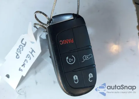 2018 Jeep Grand Cherokee Upland 4X4 z USA, uszkodzony, nr VIN 1C4RJFAG7JC352897